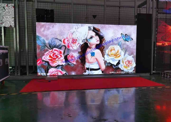 IP31 SMD1010 P1.56 Small Pitch LED Display 400X300mm Cabinet