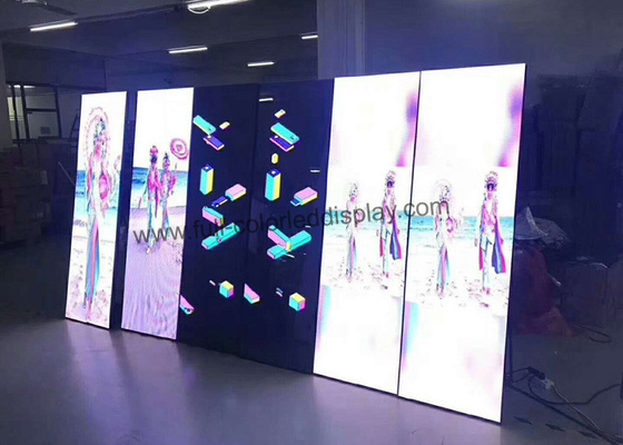 High Refresh Rate P5 Led Digital Signage Display 1000 Nits Brightness Floor Standing